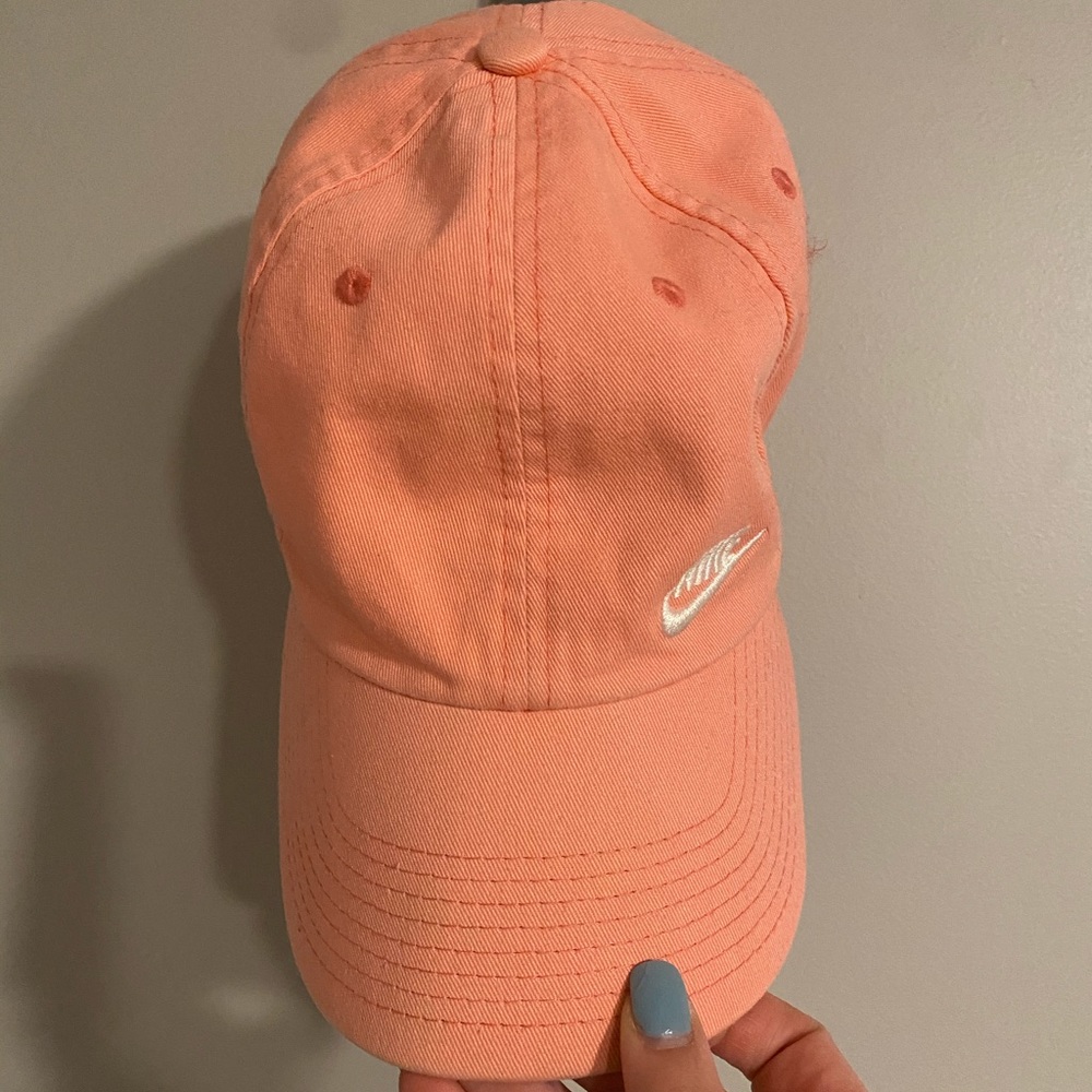 Pink Nike baseball hat
